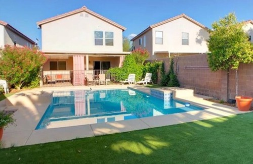 Nevada Trails House | Gorgeous 4BR house with pool, 16 mins from strip, sleeps 10