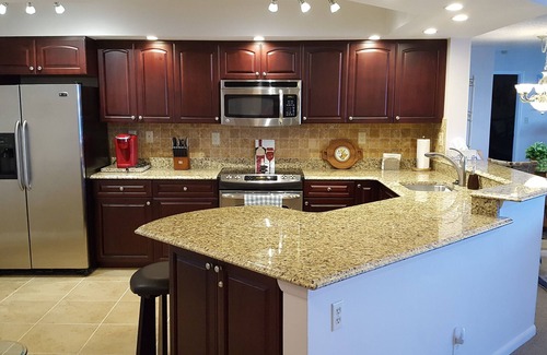 Bayway Isles Condo | Gorgeous and updated waterfront condo!