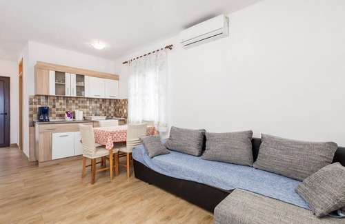 Baric Draga Apartment | Gorgeous apartment in Lukovo Sugarje