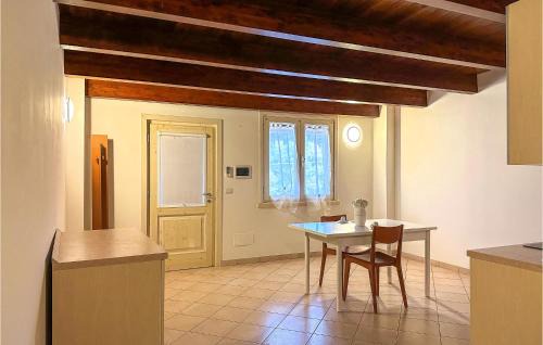 Lecce nei Marsi Apartment | Gorgeous Apartment In Lecce Nei Marsi