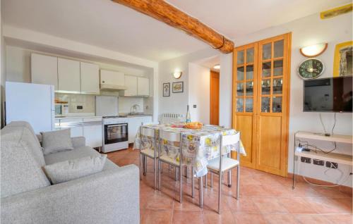 Semorile Apartment | Gorgeous Apartment In Zoagli With Wifi
