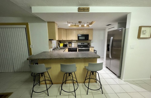 Wood Trail Village House | ★Gorgeous Golden Paradise Gem ★PRIVATE HEATED POOL*★GAME ROOM★FAST WIFI