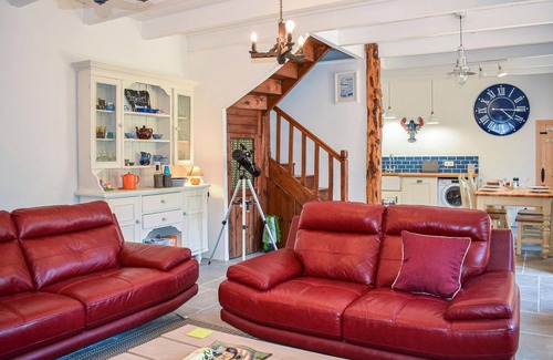 Quemper-Guezennec House | Gorgeous home in Quemper Guezennec