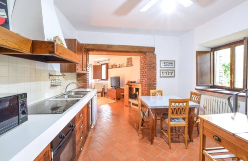 Ficulle House | Gorgeous home in Ficulle with WiFi