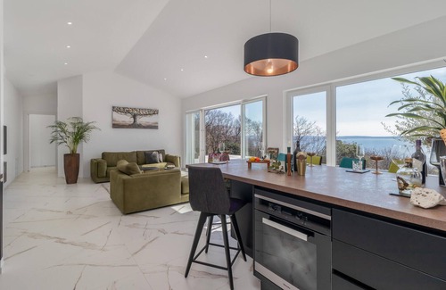 Rozmanici House | Gorgeous home in Kostrena with WiFi