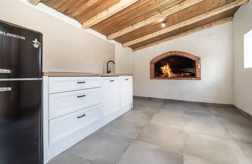 Polaca House | Gorgeous home in Polaca