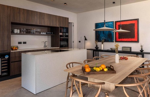 Povljana House | Gorgeous home in Povljana with WiFi