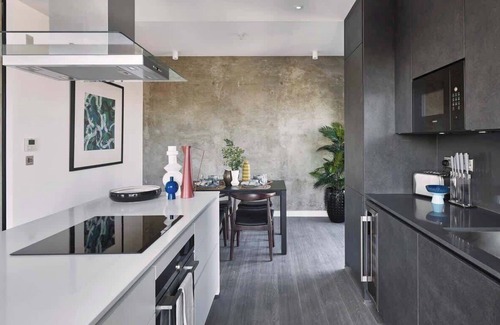 Shoreditch Apartment | Gorgeous, Light, Stylish Flat in Hip Shoreditch(e)