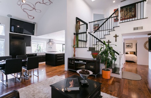 Stevenson Ranch House | Gorgeous Modern Living