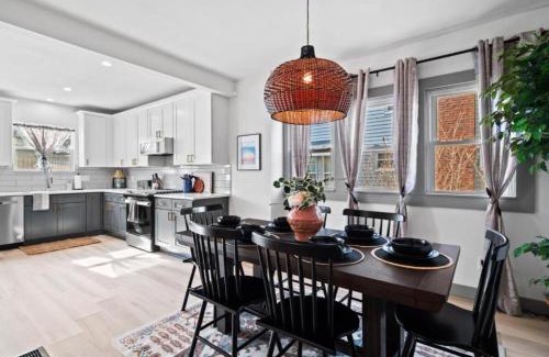 Firestone Park House | Gorgeous Remodel Game Room Sleeps 8