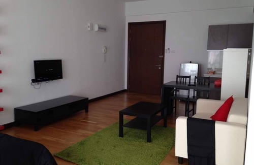 Chow Kit Apartment | Gorgeous Room in City