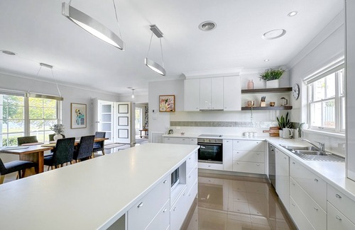 Hamilton House | Gorgeous two bedroom home with lake views!