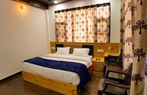 Dalhousie Hotel | Goroomgo Grand Kailash View Home Stay Himachal pradesh
