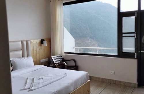 Dalhousie Hotel | Goroomgo Grand Kailash View Homestay Himachal Pradesh