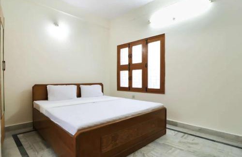 Siwan Hotel | Goroomgo Hotel Sheetal International Siwan