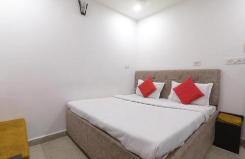 Mohangarh Hotel | Goroomgo Metro Regency Charbagh, Lucknow Near Railway Station 950m - Fully-Air-Conditioned Hotel at Prime Location, "Best Customer Service Experience"