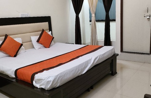 Chhatarpur Hotel | Goroomgo Radhika Kunj Palace Chhatarpur