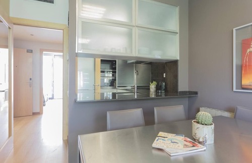 el Fort Pienc Apartment | Gothic Quarter 3 rooms 8 pax with pool and balcony - free WiFi