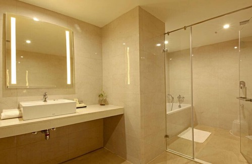 Tenali Hotel | Goutham Grand Hotel