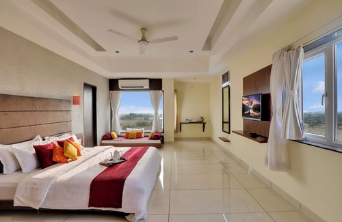 Baradia Hotel | Goverdhan Greens Resort Dwarka