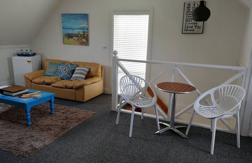 Port Albert House | Gowrie Guest House - Where hospitality meets the sea!