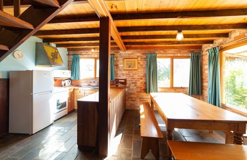 Halls Gap Cottage | Grampians Pioneer Cottage Redbrick