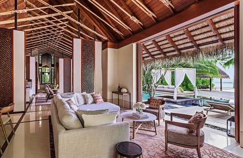 Reethi Rah Hotel | Grand Beach Villa at One&Only Reethi Rah , Private Beach!