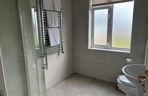 Omeath Hotel | Grand Central Hotel