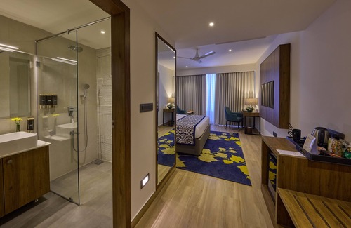 Vyalikaval HBCS Layout Hotel | Grand Continent Hebbal a Sarovar Portico Affiliate Hotel