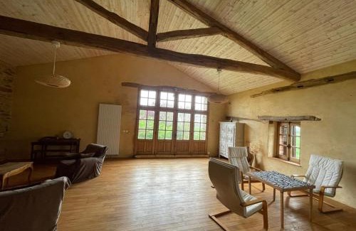 Andouque House | Grand gîte pour 18 personnes dans la campagne tarnaise