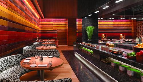 Santacruz Hotel | Grand Hyatt Mumbai Hotel and Residences