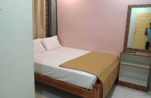 Honavar Hotel | Grand Inn Lodging And Boarding