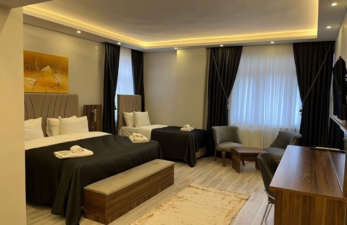 Cinarcik Hotel | Grand Krone Hotel