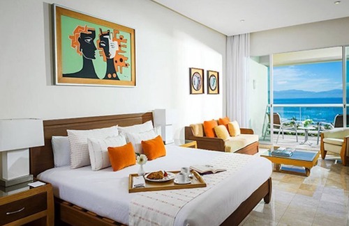 Bucerias Resort | Grand Mayan Resort with Plunge Pool