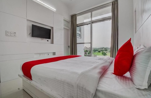 Sitapura Hotel | Grande Azure