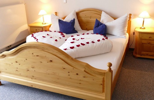 Lanzenkirchen Hotel | Grandhotel Niederösterreichischer Hof