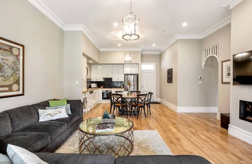 Mount Barker House | Grandview Accommodation - The Elm Tree Apartments