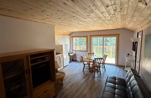 Northern Ontario Cabin | Granite Lake 3 Bedroom Cabin