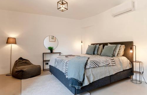 Canelli House | Grapeful Stay - Canelli center - 8 pax - free park