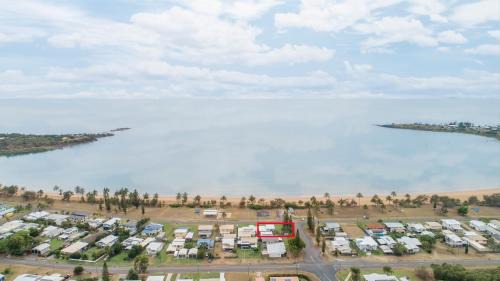 Grasstree Beach Apartment | Grasstree Beach Shacks