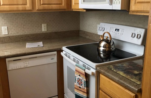 Tucson Condo | Great condo in the Sabino Canyon area! Check out our reviews!