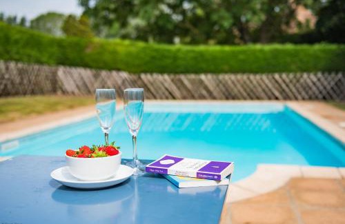 Sittingbourne House | Great Higham Oast and Cottages by Bloom Stays