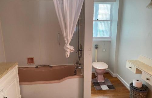 Lower Hutt Apartment | Great location in woburn at hutt central