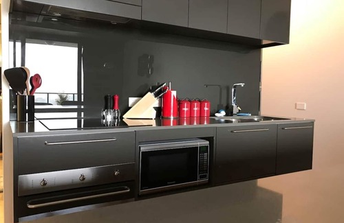 Lyneham Apartment | Great Luxury Apartment Near the City