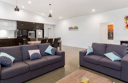 Goolwa Beach House | Great Ness Beach House - heated spa, linen included, modern single story home