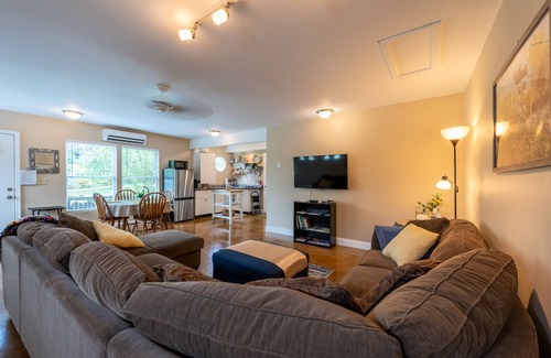 Kintnersville Apartment | Great place to getaway and still close enough for city activities