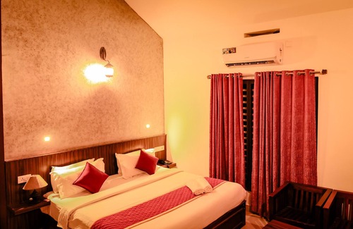 Sulthan Bathery Hotel | Green Ample Resorts