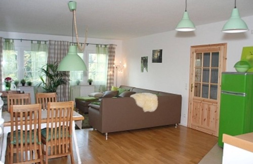 Overath Apartment | Green apartment - Casa Christallina