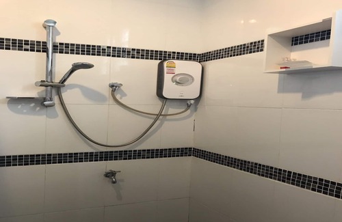 Bai Lan Hotel | Green Cottage Beach Resort