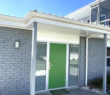 Whakatane Apartment | Green Door - One bedroom apartment